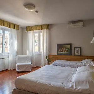 Colomba Hotel