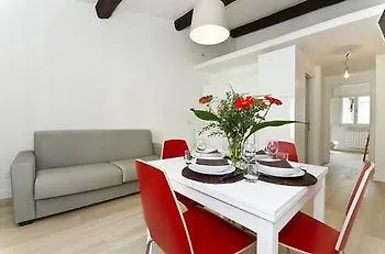 Prestige House Florence Hotel