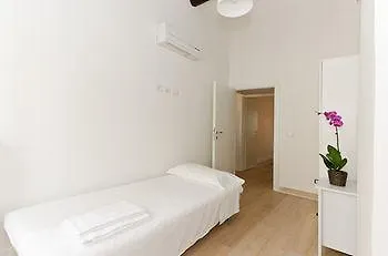 Prestige House Florence Hotel