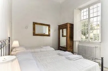 Prestige House Florence Hotel