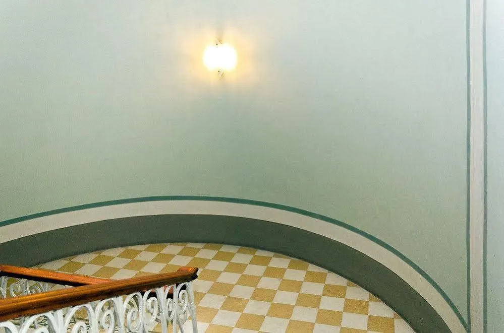 Prestige House Florence Hotel